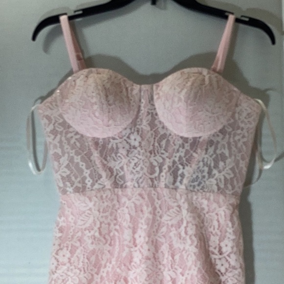 BCBGMAXAZRIA Women's Strapless Sweetheart Neck Midi Evening Dress.       C - Picture 4 of 10